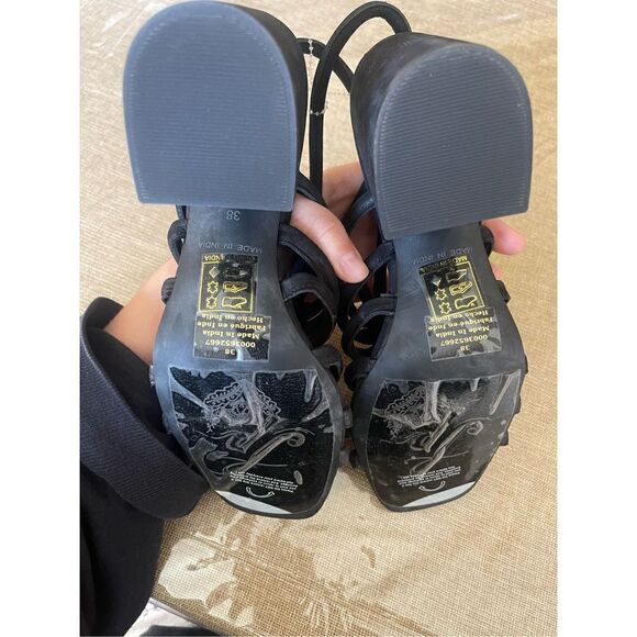 Free People - COLETTE CINCHED HEEL BLACK - Picture 11 of 12